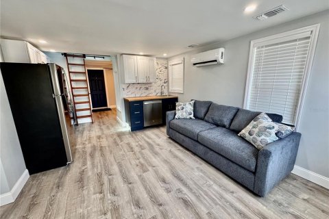 Apartamento en alquiler en Treasure Island, Florida, 1 habitación, 37.16 m2 № 1919372 - foto 6
