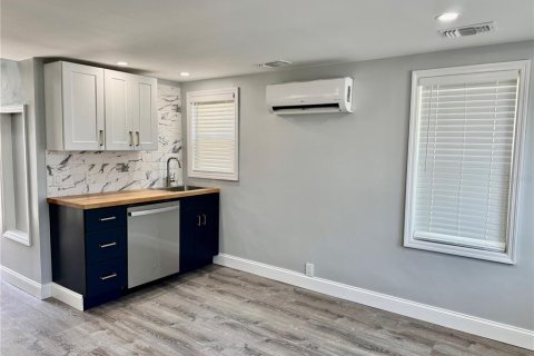 Apartamento en alquiler en Treasure Island, Florida, 1 habitación, 37.16 m2 № 1919372 - foto 16