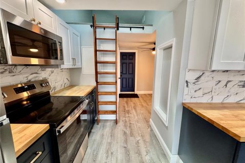 Apartamento en alquiler en Treasure Island, Florida, 1 habitación, 37.16 m2 № 1919372 - foto 3