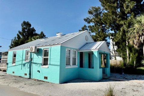 Apartamento en alquiler en Treasure Island, Florida, 1 habitación, 37.16 m2 № 1919372 - foto 1