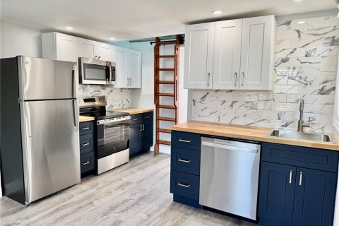 Apartamento en alquiler en Treasure Island, Florida, 1 habitación, 37.16 m2 № 1919372 - foto 2