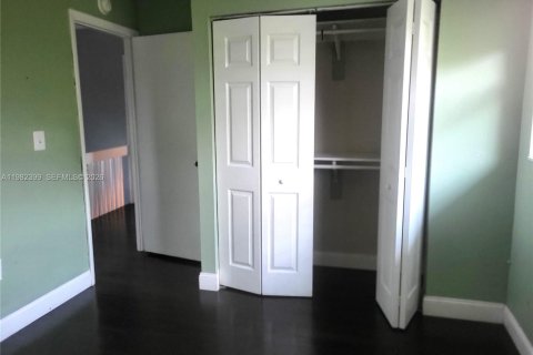 Townhouse in Miami, Florida 3 bedrooms, 136.01 sq.m. № 2050277 - photo 15