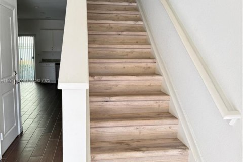 Снять в аренду таунхаус в Лодерхилл, Флорида 3 спальни, 138.98м2, № 1983132 - фото 9