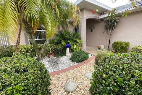 House in Sebring, Florida 2 bedrooms, 121.24 sq.m. № 1631058 - photo 7