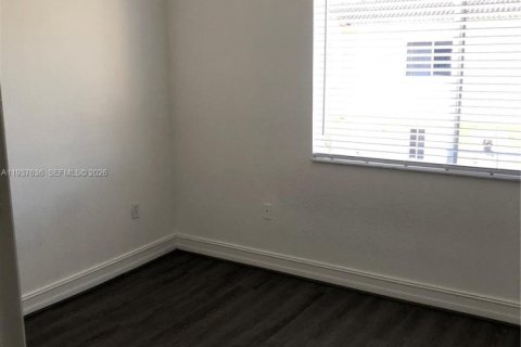 Condominio en alquiler en Miami, Florida, 2 dormitorios, 87.33 m2 № 1995535 - foto 10