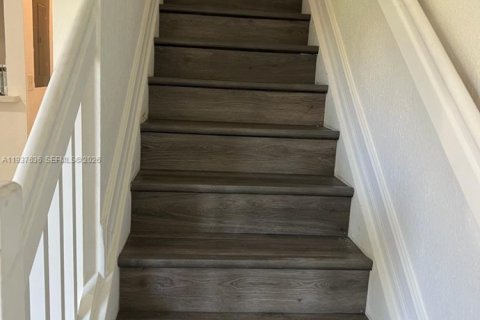 Condominio en alquiler en Miami, Florida, 2 dormitorios, 87.33 m2 № 1995535 - foto 6