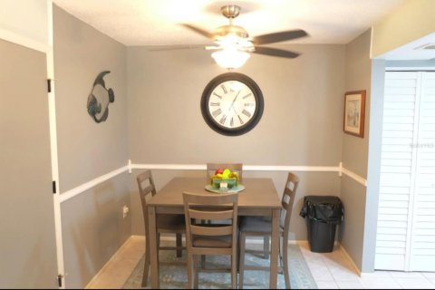 Condominio en venta en Port Richey, Florida, 2 dormitorios, 92.9 m2 № 2221448 - foto 7