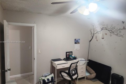 Touwnhouse à vendre à Miramar, Floride: 3 chambres, 111.48 m2 № 1775974 - photo 16
