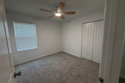 House in Eustis, Florida 4 bedrooms, 174.1 sq.m. № 2230885 - photo 16