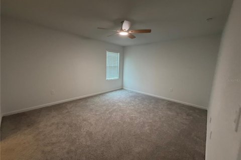 House in Eustis, Florida 4 bedrooms, 174.1 sq.m. № 2230885 - photo 22