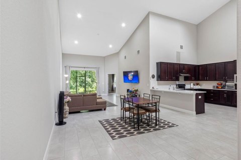 Casa en venta en Wesley Chapel, Florida, 2 dormitorios, 149.94 m2 № 1907715 - foto 5