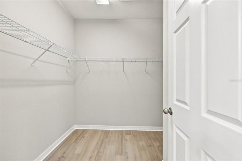 Touwnhouse à vendre à Orlando, Floride: 3 chambres, 145.95 m2 № 2305941 - photo 21