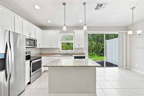 Touwnhouse à vendre à Orlando, Floride: 3 chambres, 145.95 m2 № 2305941 - photo 11