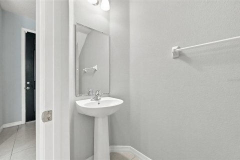 Touwnhouse à vendre à Orlando, Floride: 3 chambres, 145.95 m2 № 2305941 - photo 13
