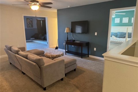 House in Davenport, Florida 8 bedrooms, 363.15 sq.m. № 1757738 - photo 19