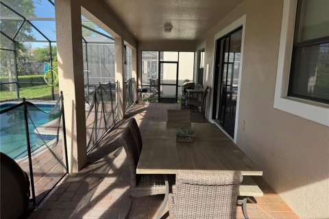 House in Davenport, Florida 8 bedrooms, 363.15 sq.m. № 1757738 - photo 11
