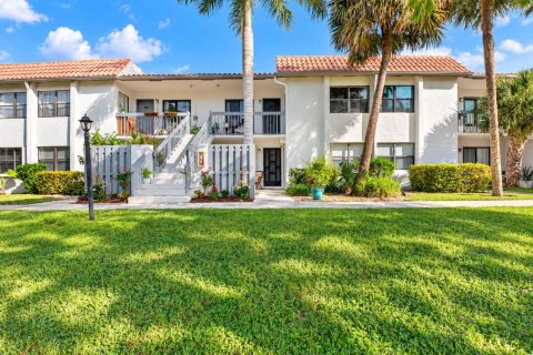 Condominio en Delray Beach, Florida, 2 dormitorios  № 2428136