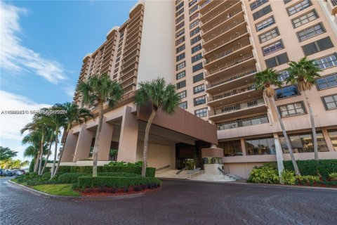 Copropriété à vendre à Miami, Floride: 2 chambres, 135.64 m2 № 1998307 - photo 17