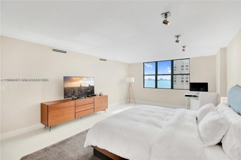 Copropriété à vendre à Miami, Floride: 2 chambres, 135.64 m2 № 1998307 - photo 9