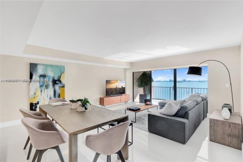 Condo à Miami, Floride, 2 chambres  № 1998307