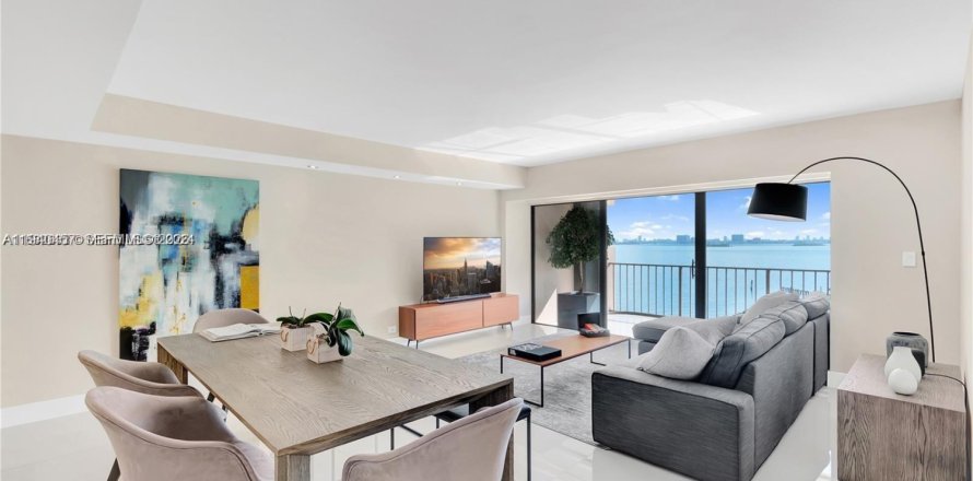 Condo à Miami, Floride, 2 chambres № 1998307