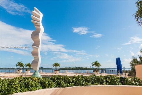 Copropriété à vendre à Miami, Floride: 2 chambres, 135.64 m2 № 1998307 - photo 18