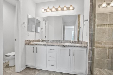 Townhouse in Riverview, Florida 3 bedrooms, 163.88 sq.m. № 2222859 - photo 13