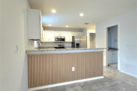 Townhouse in Riverview, Florida 3 bedrooms, 163.88 sq.m. № 2222859 - photo 4