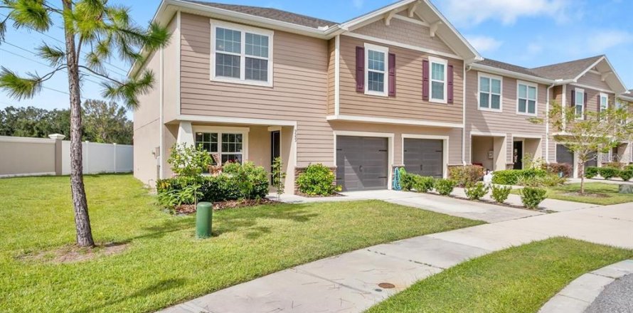Townhouse in Riverview, Florida 3 bedrooms, 163.88 sq.m. № 2222859