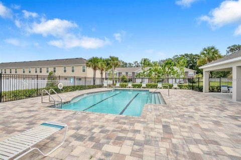 Townhouse in Riverview, Florida 3 bedrooms, 163.88 sq.m. № 2222859 - photo 24