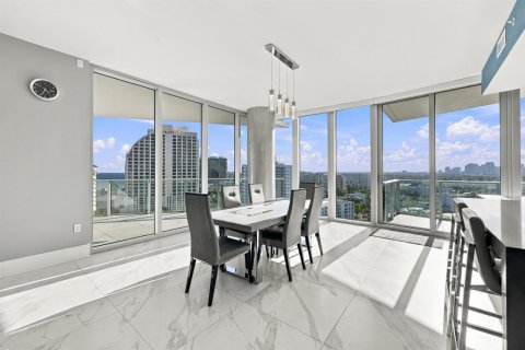 Condo in Fort Lauderdale, Florida, 3 bedrooms  № 2422972 - photo 8
