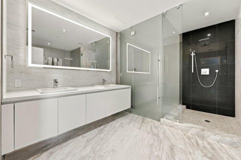 Condo in Fort Lauderdale, Florida, 3 bedrooms  № 2422972 - photo 17