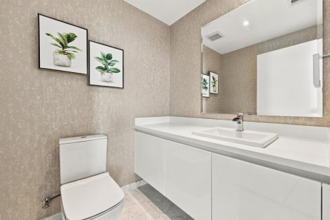 Condo in Fort Lauderdale, Florida, 3 bedrooms  № 2422972 - photo 26
