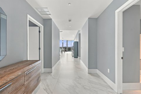 Condo in Fort Lauderdale, Florida, 3 bedrooms  № 2422972 - photo 7