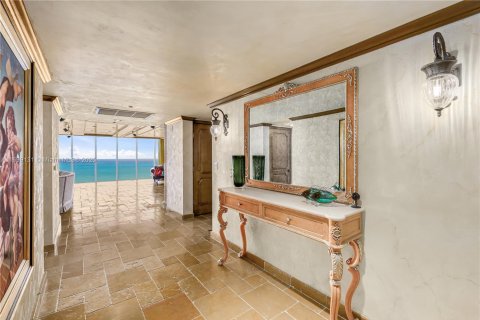 Condo in Sunny Isles Beach, Florida, 4 bedrooms  № 1862114 - photo 5