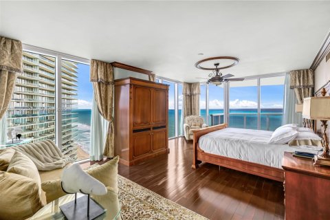 Condo in Sunny Isles Beach, Florida, 4 bedrooms  № 1862114 - photo 15