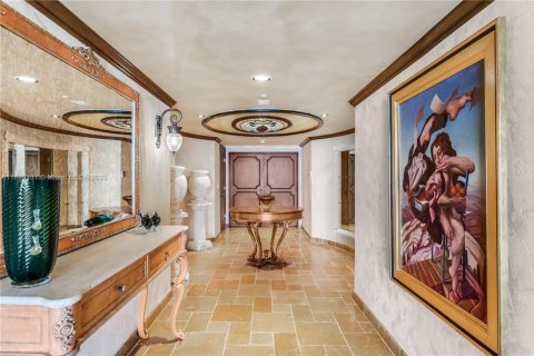 Condo in Sunny Isles Beach, Florida, 4 bedrooms  № 1862114 - photo 14