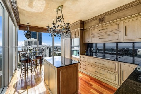 Condo in Sunny Isles Beach, Florida, 4 bedrooms  № 1862114 - photo 11