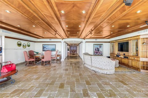 Condo in Sunny Isles Beach, Florida, 4 bedrooms  № 1862114 - photo 13