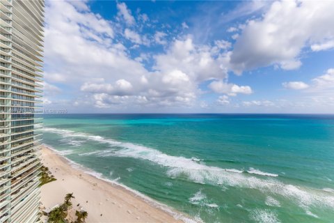 Condo in Sunny Isles Beach, Florida, 4 bedrooms  № 1862114 - photo 3