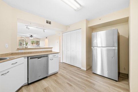 Copropriété à louer à Hypoluxo, Floride: 2 chambres, 106.56 m2 № 2305330 - photo 14