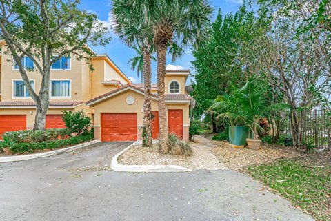 Copropriété à louer à Hypoluxo, Floride: 2 chambres, 106.56 m2 № 2305330 - photo 2