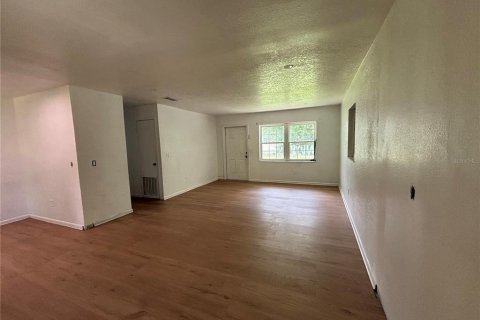 Villa ou maison à louer à DeLand, Floride: 3 chambres, 101.45 m2 № 2223282 - photo 9