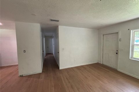 Villa ou maison à louer à DeLand, Floride: 3 chambres, 101.45 m2 № 2223282 - photo 8