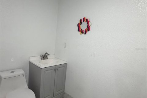 Casa en alquiler en DeLand, Florida, 3 dormitorios, 101.45 m2 № 2223282 - foto 22