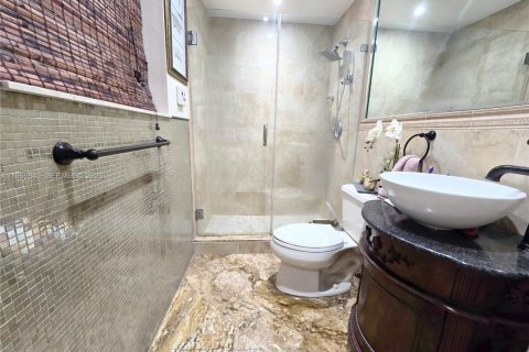 Купить виллу или дом в Пемброк-Пайнс, Флорида 4 спальни, 150.87м2, № 2079261 - фото 19