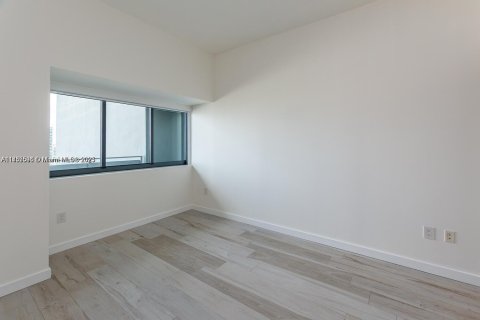 Condo in Miami, Florida, 2 bedrooms  № 1860242 - photo 13