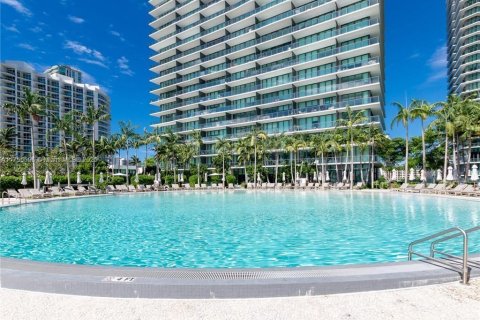 Condo in Miami, Florida, 2 bedrooms  № 1860242 - photo 11