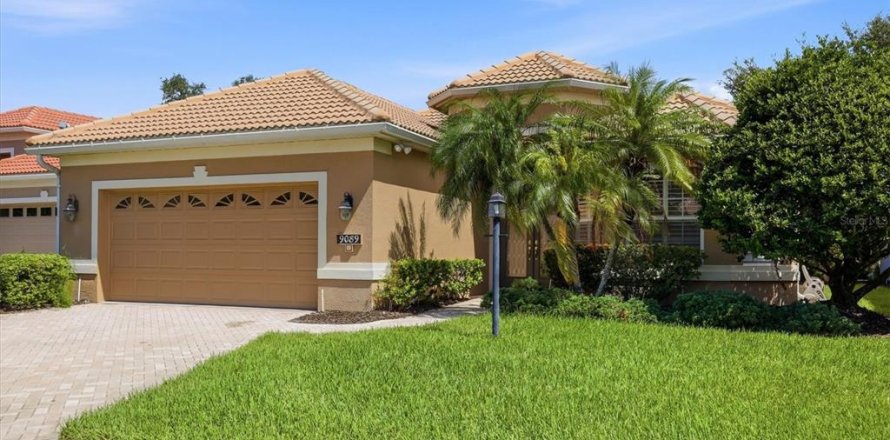 House in Sarasota, Florida 3 bedrooms, 183.3 sq.m. № 2314911