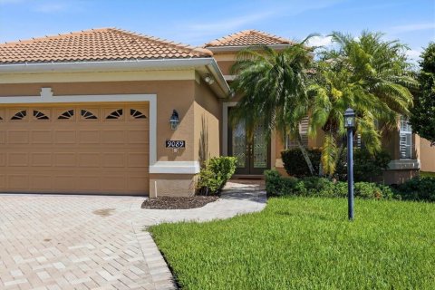 House in Sarasota, Florida 3 bedrooms, 183.3 sq.m. № 2314911 - photo 2